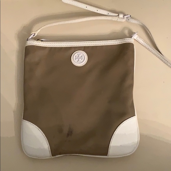 Tory Burch Handbags - Tory Burch Crossbody Messenger Brown and White bag
